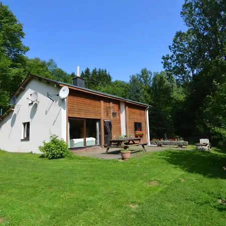 Cosy In Noirefontaine With Garden Nyaraló