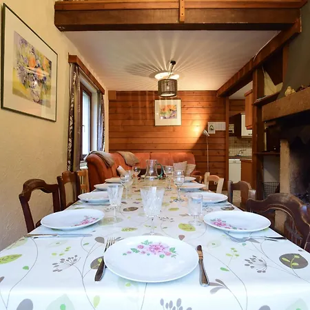 Дом отдыха Family With Garden *