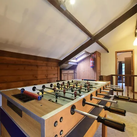 Дом отдыха Family With Garden