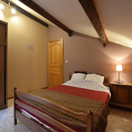 Family With Garden Bellevaux