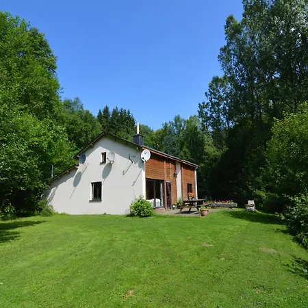 Дом отдыха Family With Garden Bellevaux