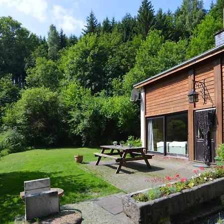 Дом отдыха Family With Garden *