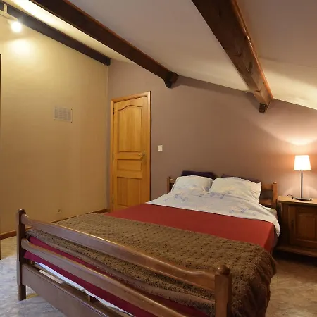 Cosy Holiday Home In Noirefontaine With Garden Bellevaux